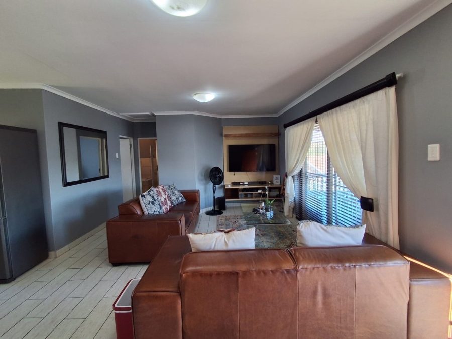 3 Bedroom Property for Sale in Nahoon Valley Park Eastern Cape